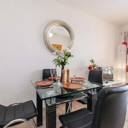 Castle Harbour 6 * Los Cristianos (Tenerife)