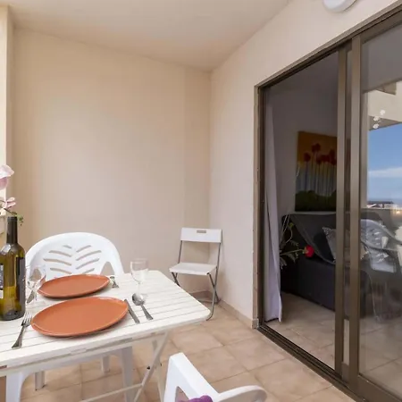 Апартаменты Castle Harbour 6